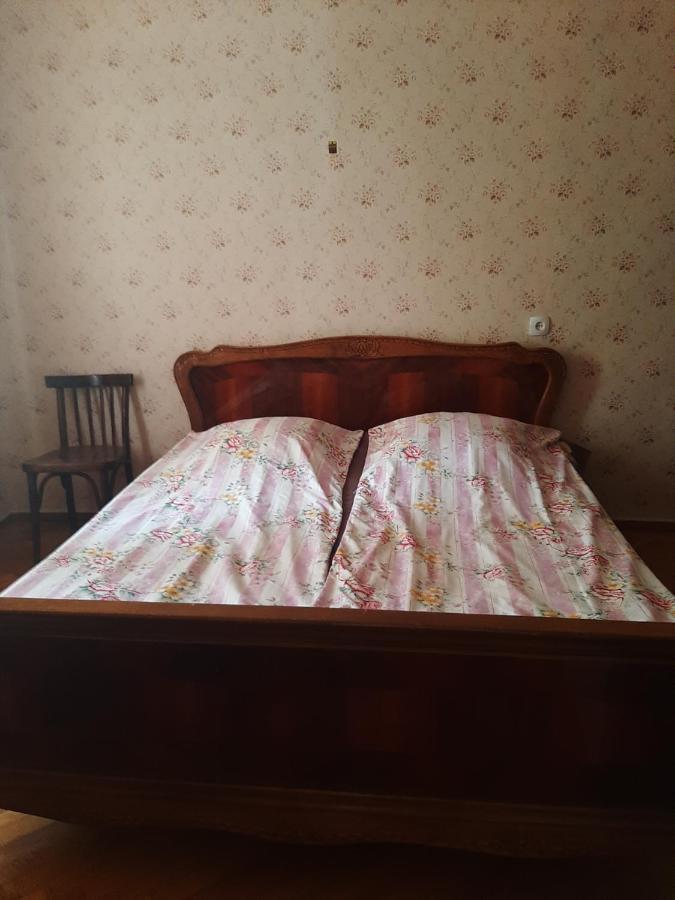 Hotel In Chiat'ura Kültér fotó
