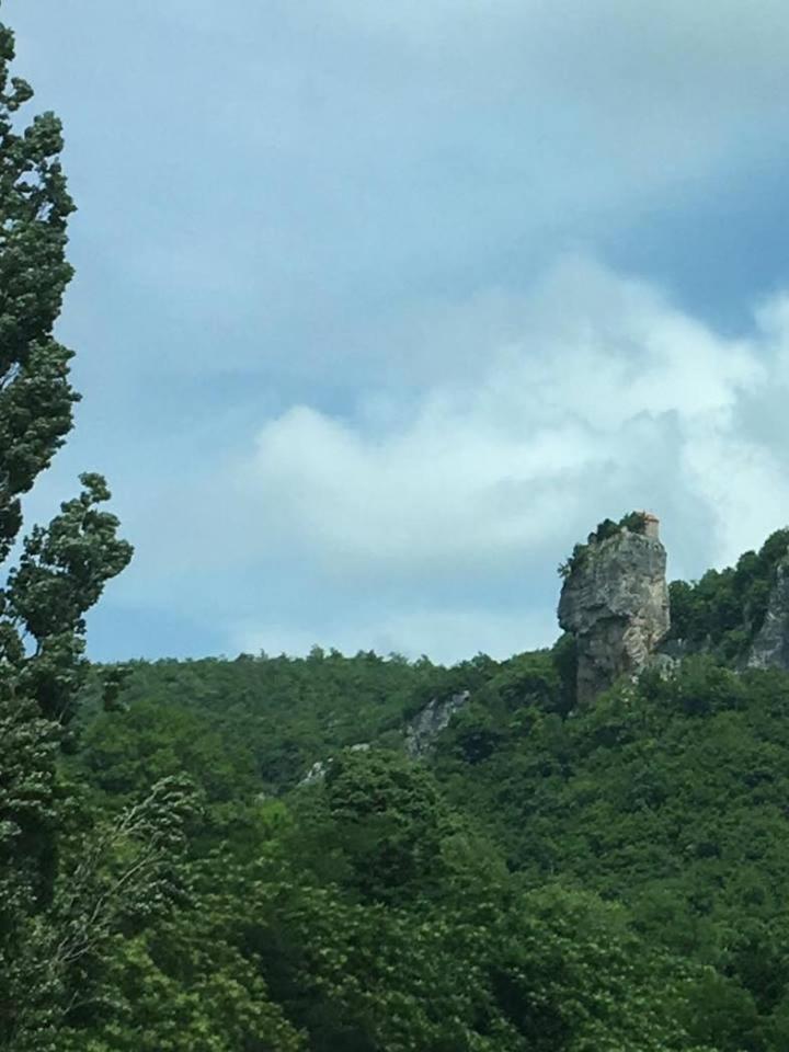 Hotel In Chiat'ura Kültér fotó